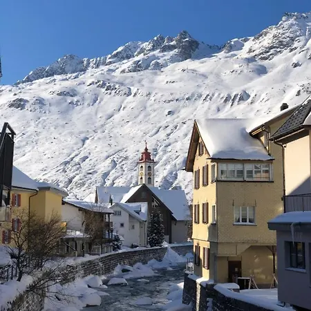 Alpine Haus Apartment Goschenen Exterior photo